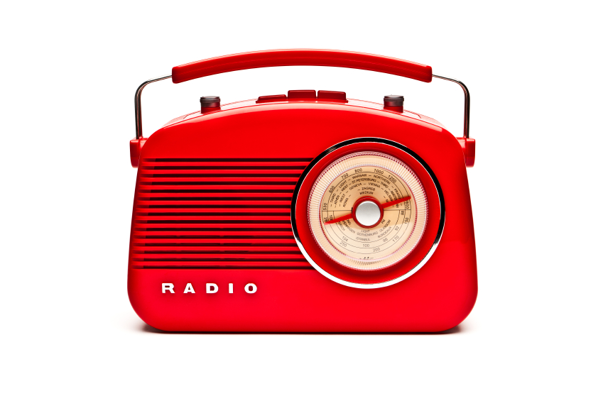 Red radio. Красное радио. Красное ретро радио. Красное радио картинка. Радио красного цвета.